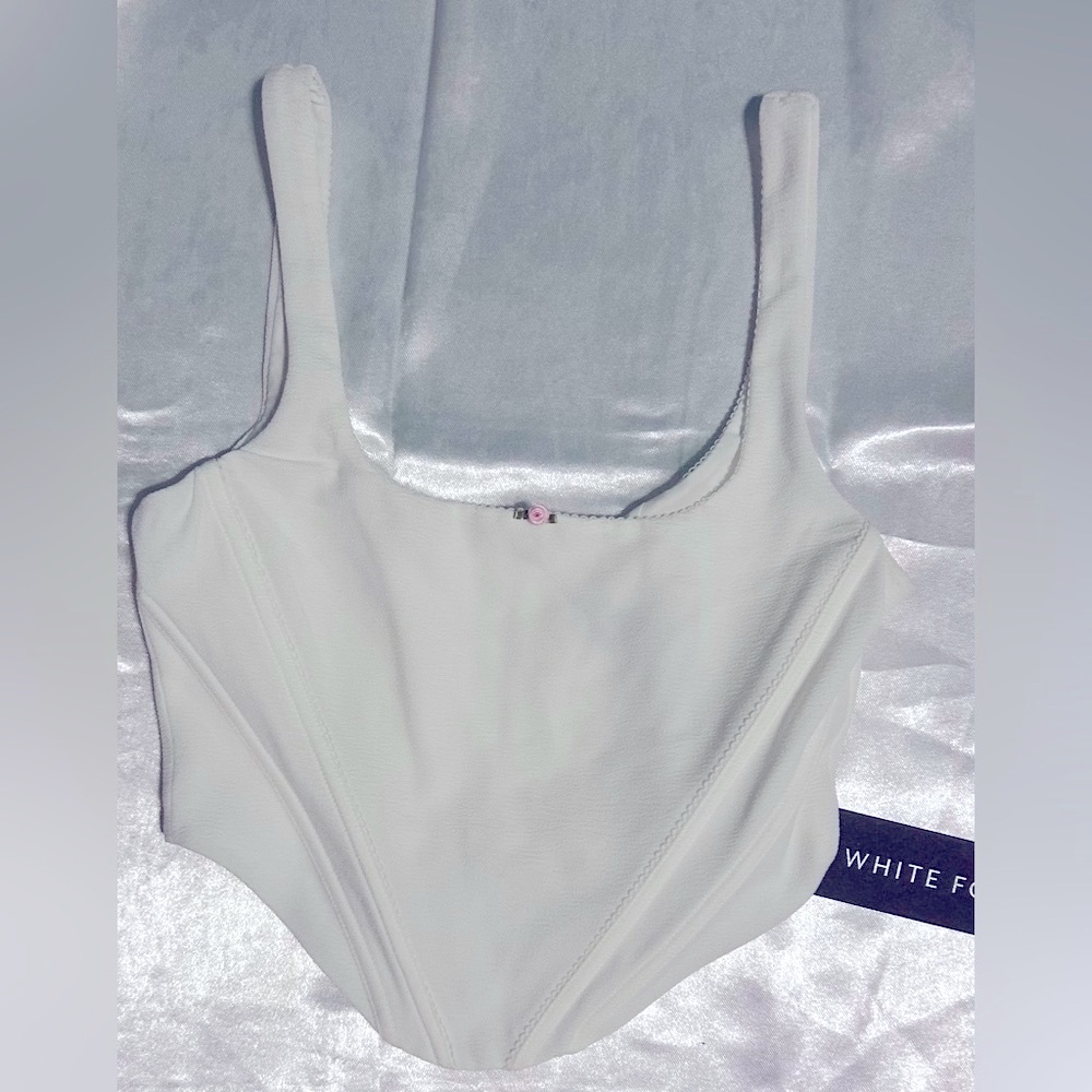 NWT White Fox White Back Zip Corset Top With Rosette- Size Small